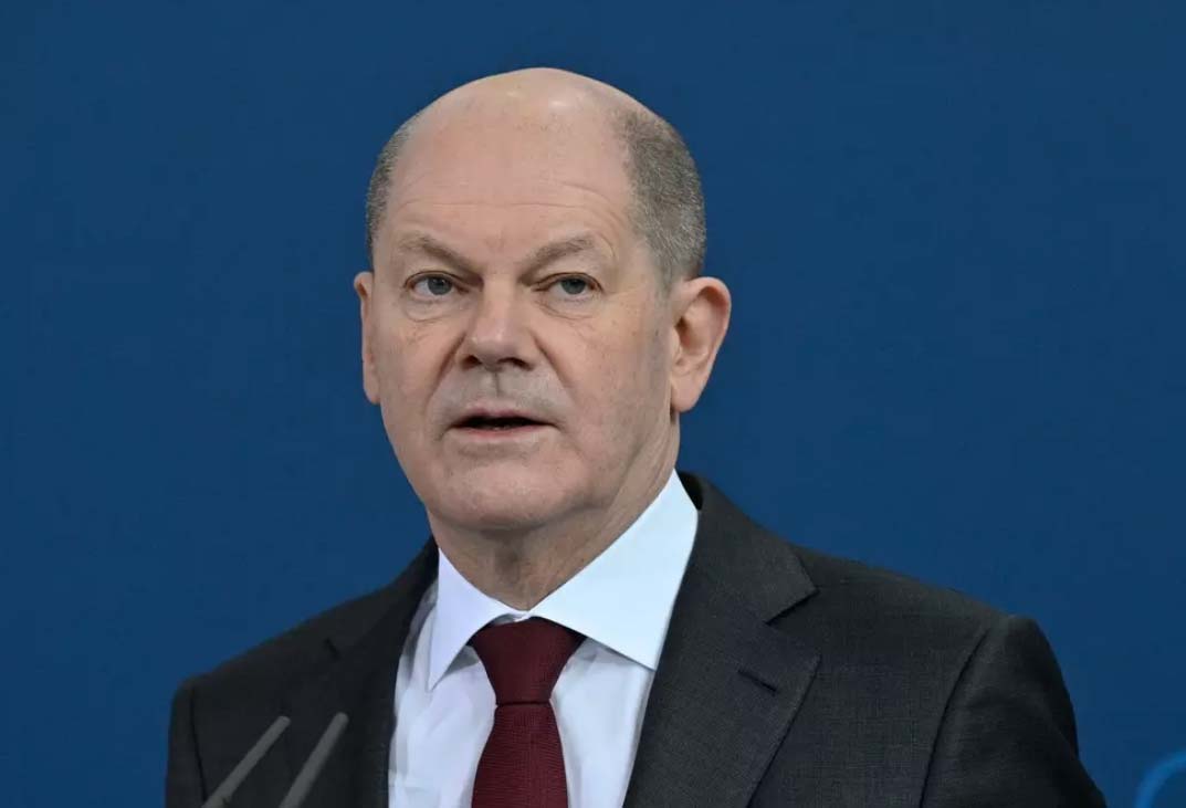 German Chancellor Olaf Scholz was very cautious about Russia in January